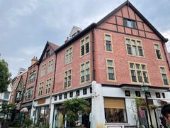 -钟书阁(松江泰晤士小镇店)