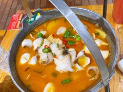 -老滇山寨•云南特色菜•地方菜•民族风情歌舞表演(金碧店)