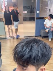 -CUTMAN男士理发