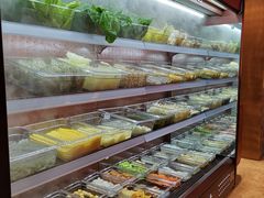 自助取餐区-小蛮椒麻辣烫·麻辣拌(青浦宝龙店)