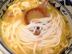 -鑫花溪牛肉米粉(东环大润发店)