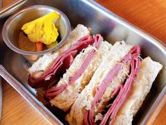 鲁本三明治-THE CANNERY&JUJU 新鲜海鲜·牛排美食酒廊