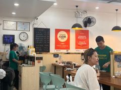 -老何家后安粉·糟粕醋海鲜火锅(三亚湾椰梦长廊店)