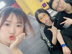 -嘿哟动霸CHUA·新潮玩运动娱乐中心·蹦床滑冰团建乐园
