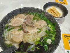 -点蹄擂椒猪脚饭(天虹汇一城店)