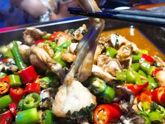 炭烧牛蛙平锅紫苏味-蘭奢雅集·江浙菜(青山江滩店)