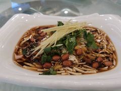 -老季市·三代非遗传承·地标美食老汁鸡(工农路店)