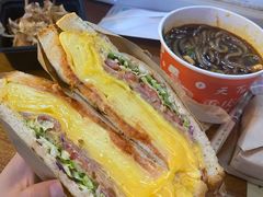 -Al Salam莫的三明治