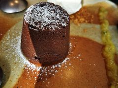 熔岩蛋糕配香草冰淇淋-杭州桐庐康莱德酒店西餐厅-舍