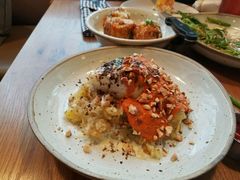 -ROAST coffee & eatery