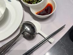 -红鼎豆捞·非遗鲍皇汤火锅(宝丰路店)