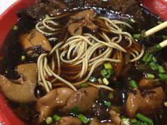 -小龙大肉面馆