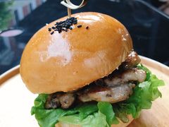 照烧鸡腿堡-龙治汉堡(中华城店)