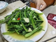 -尕有炕锅烤羊肉