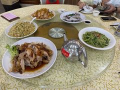 -鹏城人家海鲜酒家·23年老字号(较场尾店)