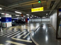 -BFC外滩金融中心停车场