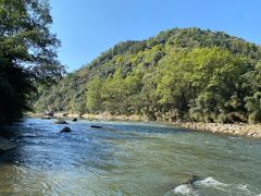 -燕子河大峡谷天坑仙境