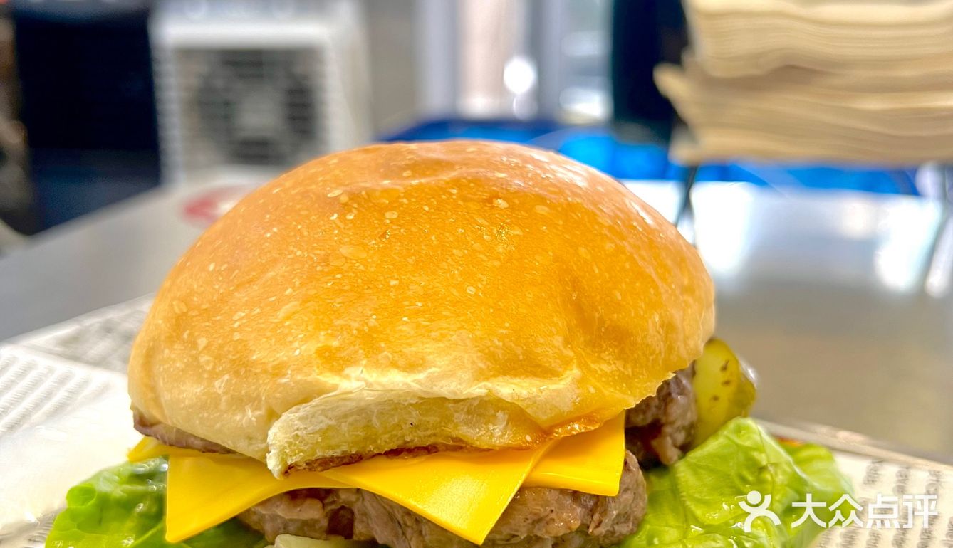 杭州汉堡界扫地僧？一定不能错过的芝士牛肉堡！！🥹