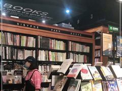 -西西弗书店&矢量咖啡(壹方购物中心店)