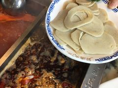 -月满大江经典成都火锅(麻城店)