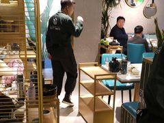 大堂-三个椰子·现砍椰子鸡(金源CBD店)
