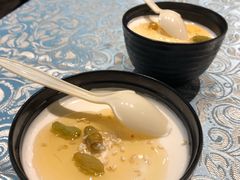 手工自制酸奶-巴扎美食·新疆菜·西域歌舞表演餐厅(新疆大厦店)