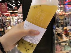 霸气金钻百香-奈雪的茶(湖滨银泰in77C区PRO店)