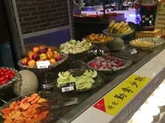 自助取餐区-海吃海喝海鲜烤肉餐厅