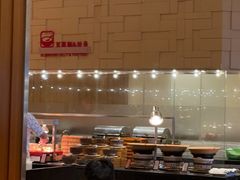 -亚龙湾希尔顿自助餐厅·海鲜·烧烤·沙滩BBQ·现场乐队