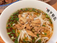 -矮子粉店1985·长沙米粉(湘春路店)
