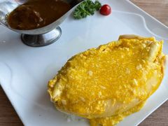 流金闪耀咖喱牛肉蛋包饭-必胜客(华南摩尔店)