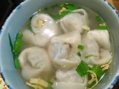 -新梅华·茶点餐厅(欧尚店)