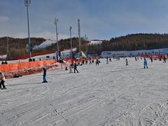 -翠云山银河滑雪场