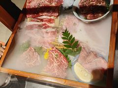 -山川小町·极番烧肉(新地假日广场店)
