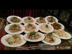 -天宜隆蘑菇宴火锅(石景山旗舰店)