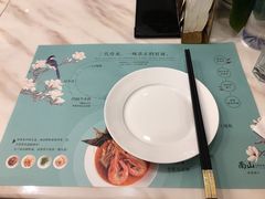 餐具摆设-南山鲜虾面·活鲜小馆·海味大连菜(南山总店)