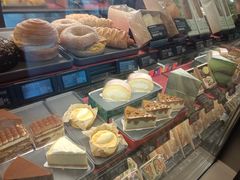 -星巴克臻选(周浦万达店)