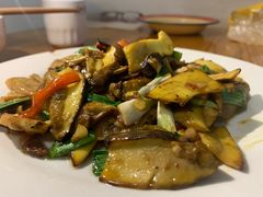 腊肉炒牛肝菌-翕庐小苑
