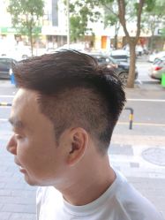 -海文先生国潮烫染男士理发馆