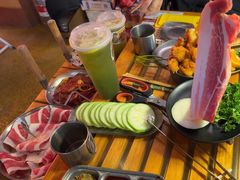 -叽叽扎扎烤肉场(生态城万达店)