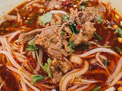 牛肉酸辣粉-脑馋粉儿(三里屯店)