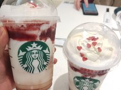 童趣三色杯星冰乐-星巴克臻选(南宁万象城店)