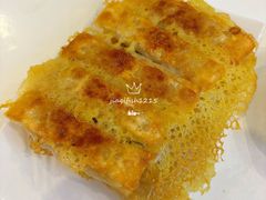 招牌猪肉圆白菜锅贴-嘉和一品(长江道店)