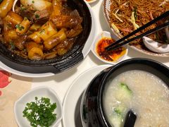 煲仔牛腩猪肠粉-虾饺妹·酒家(金碧店)
