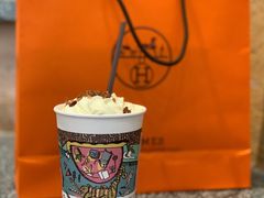 幽兰拿铁-茶颜悦色(九龙仓从前慢茶叶子店)