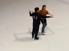 -正佳冰河湾真冰滑冰场
