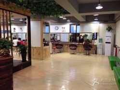 -镁连社·美联社