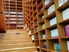 -外研书店(北京外国语大学西校区北外国际大厦店)