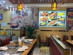 大堂-刘记大块烤羊腿餐吧(北沙滩店)