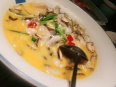 -蜜桃餐厅·伴山(湖滨商业街店)